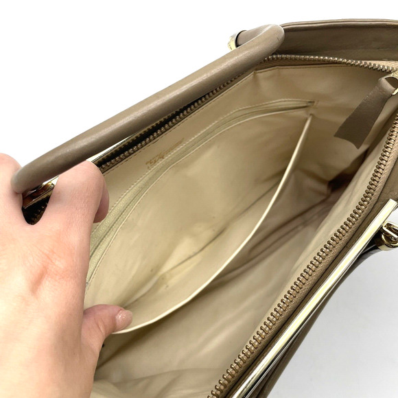 Vintage 70s Bags by Supreme Beige Leather & Python Skin Top Handle Shoulder Bag - Picture 12 of 16